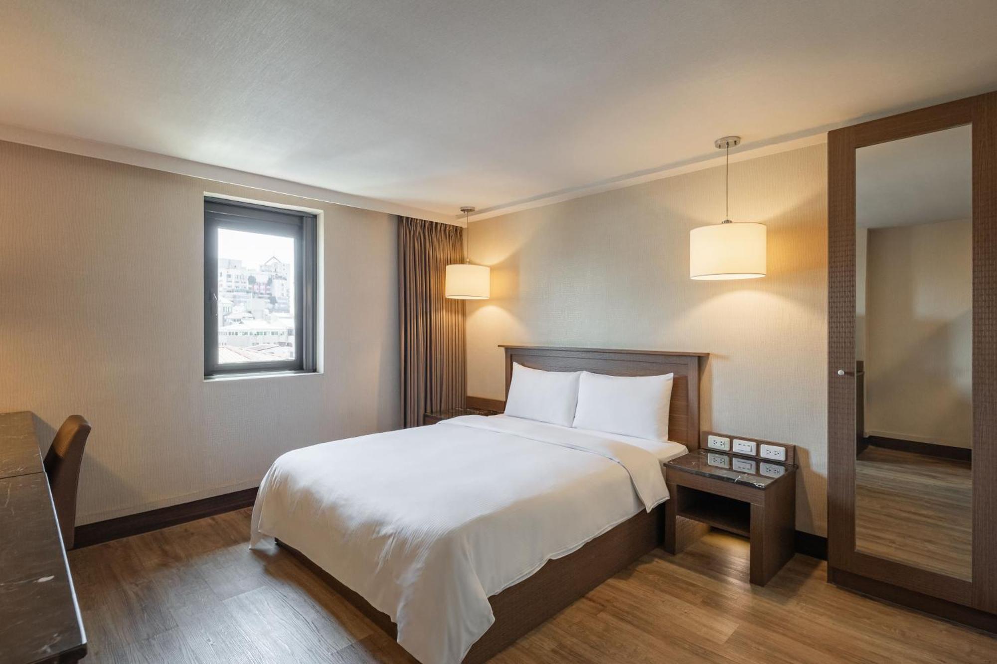 Kindness Hotel - Yuanlin Chambre photo
