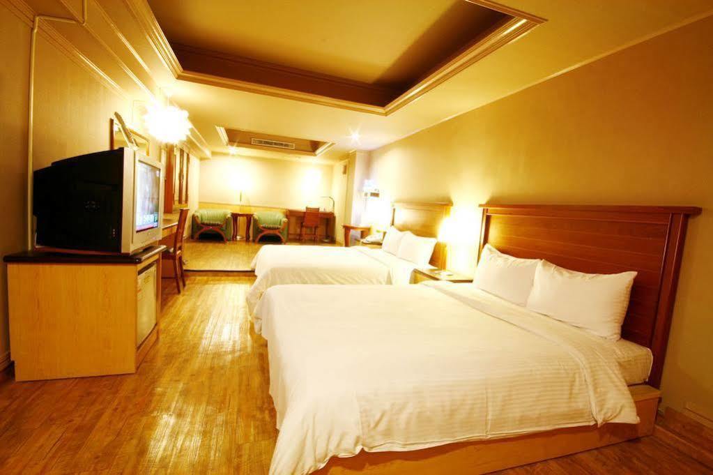 Kindness Hotel - Yuanlin Extérieur photo