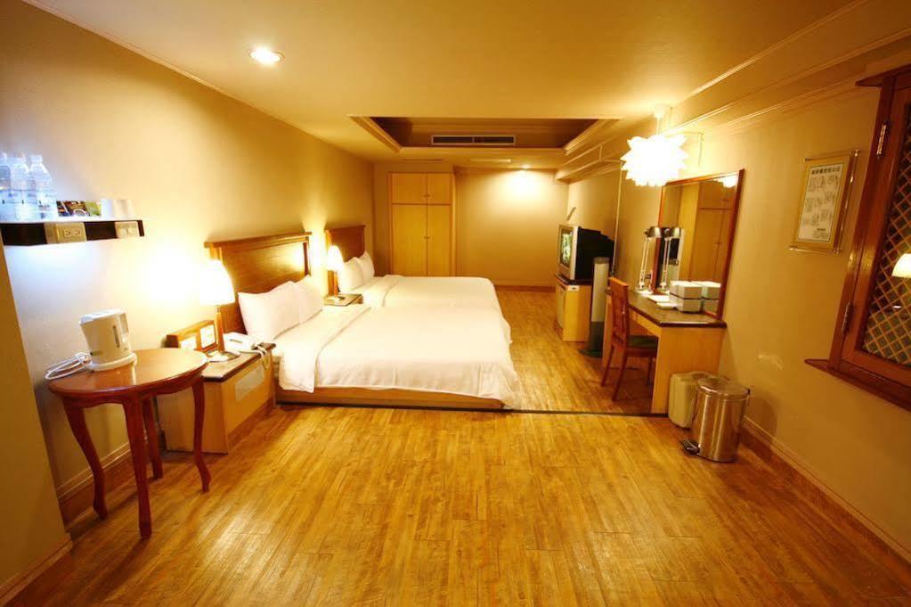 Kindness Hotel - Yuanlin Extérieur photo